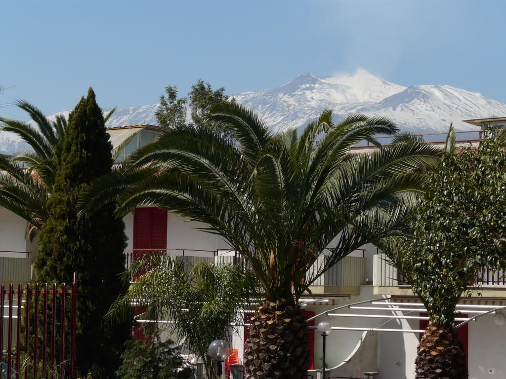La Casa Al Mare Βίλα Fondachello  Εξωτερικό φωτογραφία